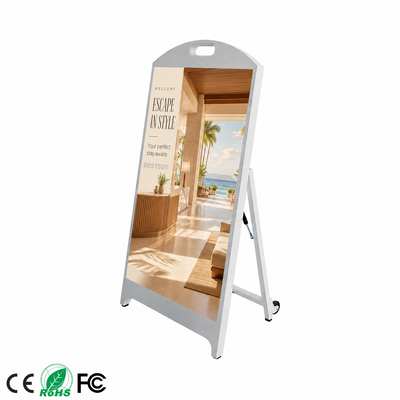 품질  Outdoor LED Poster Display 3X3 P2.5 4500nits IP65 Battery Powered Digital A-Board Sign 공장