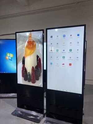 55 인치 안드로이드 OS LCD 디지털 사이니지 350 Cd / m2 밝기 실내 / 야외 광고 디스플레이 화면