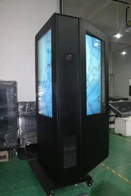 55 65 인치 외관 토템 사이니지 4K 쌍면 디지털 사이니지 광고 디스플레이 2500Cd/m2 밝기
