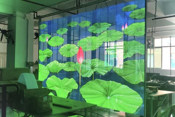 초 얇은 굽힐 수 있는 LED 커튼 비디오 벽 3.9mm 두께 80% 빛 전달력 곡선 표면에 적합